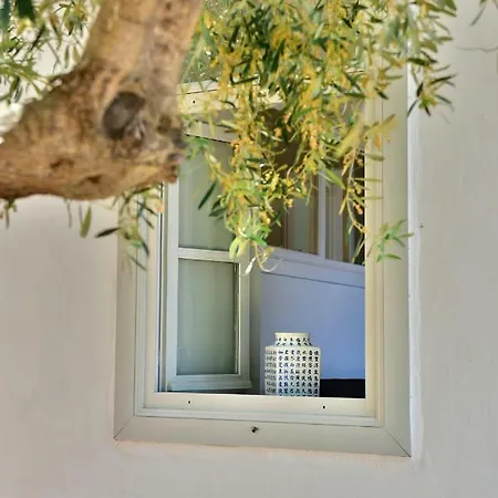 Douskos Beach House Hydra (Saronic Islands)